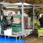 Die Saftpresse in Betrieb