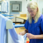 Manuela Jochim bei der Arbeit