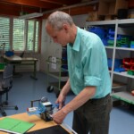 Montagetätigkeit in der Werkstatt