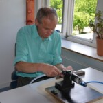 Montagetätigkeit in der Werkstatt